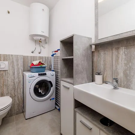 Tatil Evi Malerisches Steinhaus Mit Privatpool, Bbq, Waschmaschine, Liegen, Klimatisierte Schlafzimmer