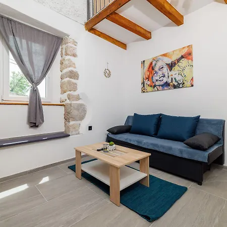 Malerisches Steinhaus Mit Privatpool, Bbq, Waschmaschine, Liegen, Klimatisierte Schlafzimmer 펜션 Grižane