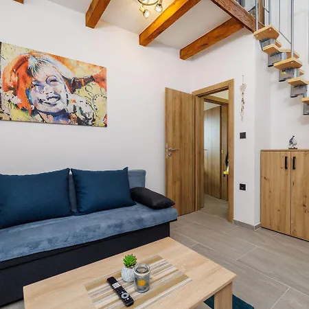 펜션 Malerisches Steinhaus Mit Privatpool, Bbq, Waschmaschine, Liegen, Klimatisierte Schlafzimmer *