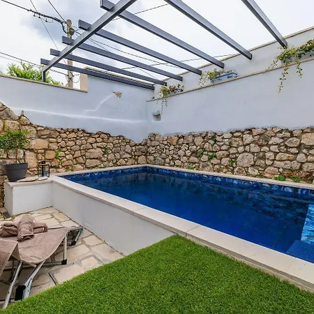 Malerisches Steinhaus Mit Privatpool, Bbq, Waschmaschine, Liegen, Klimatisierte Schlafzimmer *