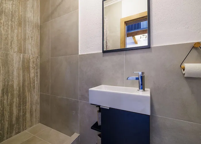 Malerisches Steinhaus Mit Privatpool, Bbq, Waschmaschine, Liegen, Klimatisierte Schlafzimmer Grižane