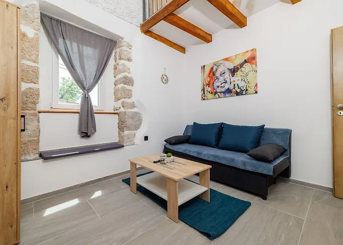 Malerisches Steinhaus Mit Privatpool, Bbq, Waschmaschine, Liegen, Klimatisierte Schlafzimmer Case de vacanță Grižane